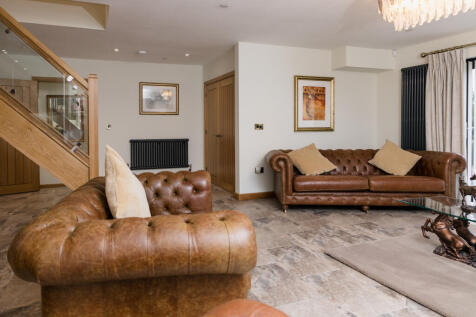 2025-08-07 WALKER & LEWIS-CEFN-5