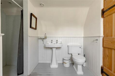 10 bed, 6 bath Detached in Edinburgh - Photo 26