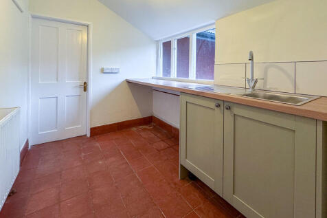 Cloverley Home Fa...