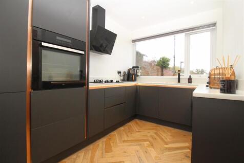 Fitted Kitchen
