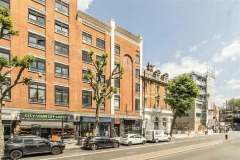 A one bedroom apartment located on the sixth floor of this secure development. The apartment has one double bedroom, open plan reception with kitchen and a main bathroom. The property is offered furni