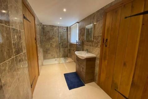 grananry shower room.jpg