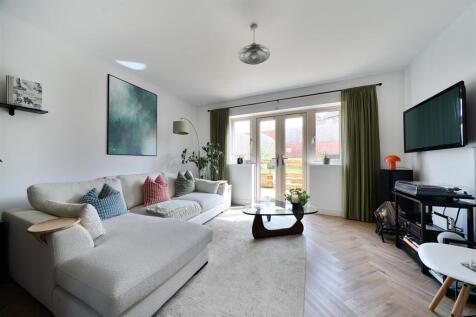23 Broadleaf Road