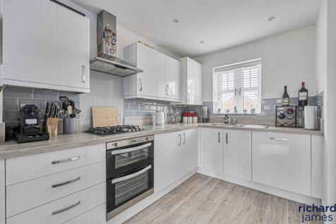 2b852428e7f6464e80262f80837db718