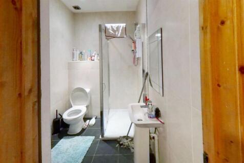 196-Tiverton-Road-Ba