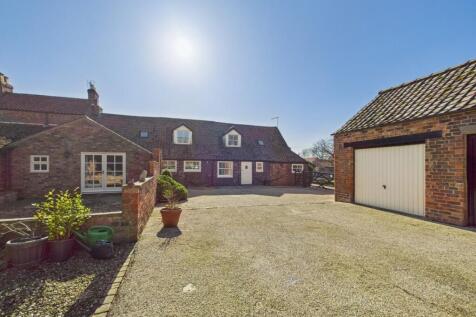 4 Bedroom Semi-Detached Cottage- For Sale