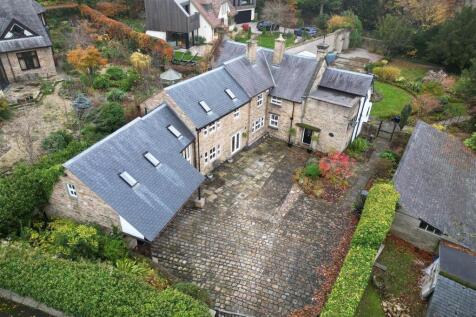 5 bed, 3 bath Detached in Sheffield - Photo 28