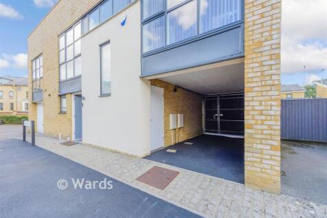 Driveway/Parking