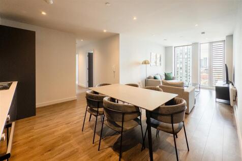 Available Now | Three Bedroom / Two Bathroom | Fully Furnished (Including Desks and TV's) | 28th Floor | Co-working Spaces| Residents Concierge, Gym and Spa | Minutes from City Centre | Zero Deposit O