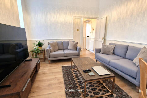 One Bedroom Ground Floor Flat