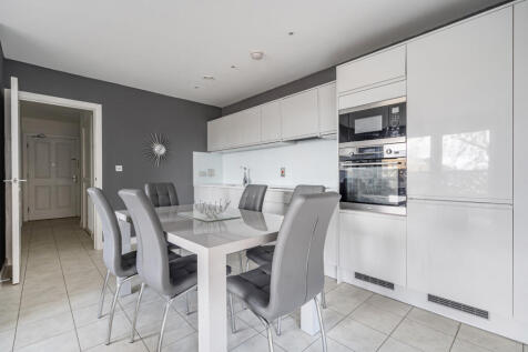 1382036-6-691b3cc...