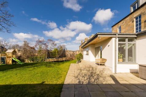 6 bed, 4 bath Detached in Edinburgh - Photo 29