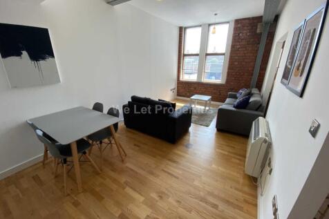 We Let Properties have this smart apartment in Beaumont Building which is a classic example of a period building converted to a smart apartment. This two bedroom apartment has plenty to offer and very