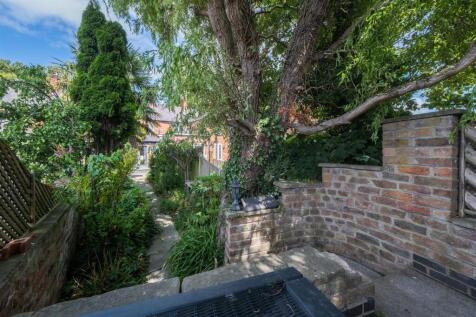 17 The Green-026.jpg