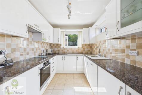 Kitchen breakfast room