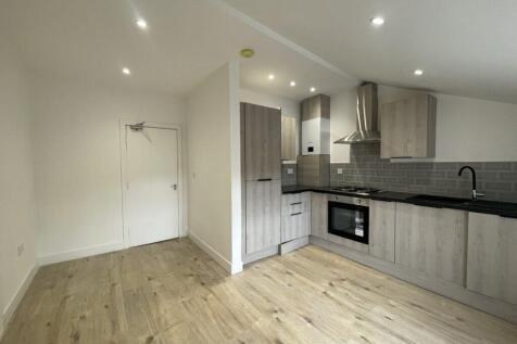 Welcome to this beautifully renovated 1-bedroom flat, offering the perfect blend of modern comfort and stylish living. Fully furnished and thoughtfully designed, this property is ideal for families, p