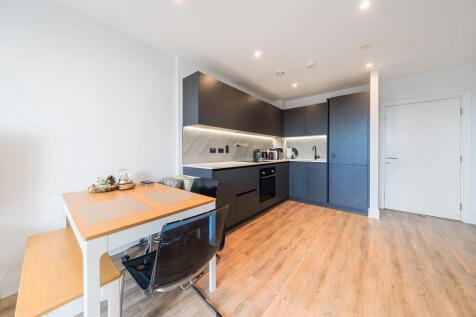 Kitchen/Dining Area