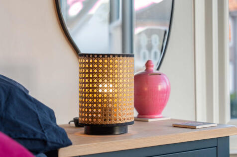 Wainbody Ave South 06494