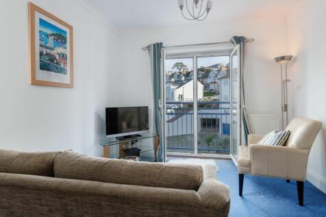 Living Room &amp; Balcony 55 Moorings Reach, Brixham