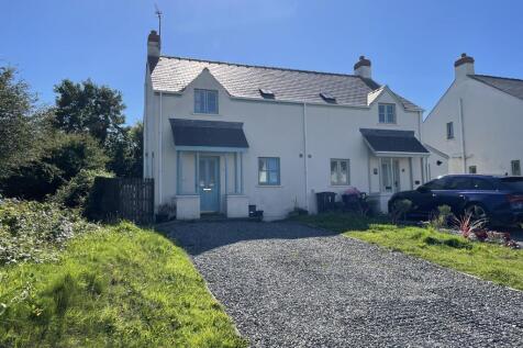 3 Bedroom House in SA62 3AF