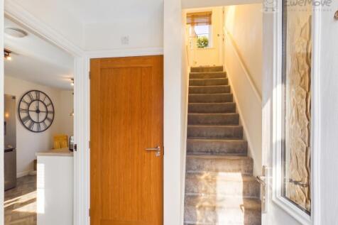 EWEMOVE SOUTH MOLTON - 28 OAKTREE ROAD
