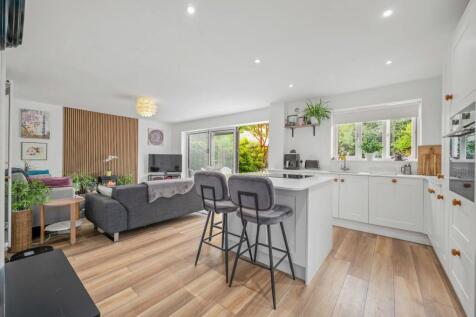 Open Plan Living Kitchen Area