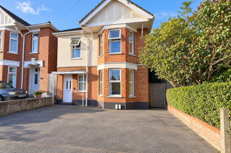 6 Bedroom Detached in BH9 1AL