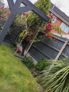 284 Dovedale Road...