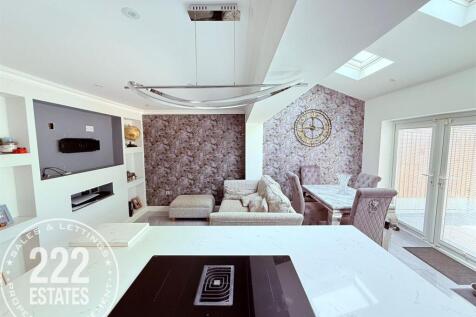 PHOTO-2025-06-13-14-37-40 (16).jpg