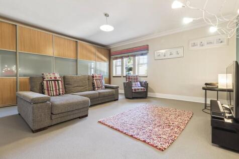 8 bed, 7 bath Detached in Glasgow - Photo 22