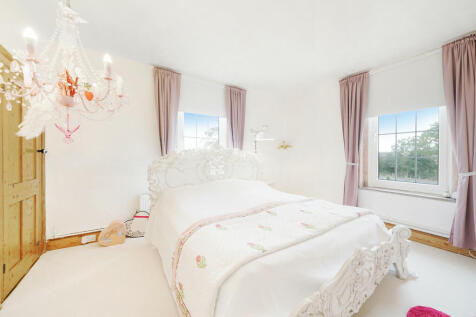 Croydon Farm, Low...