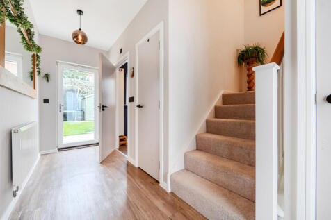 1359749-9-68d66a6...