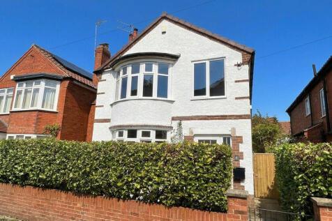 3 Bedroom Detached in YO30 6AX