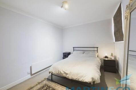 CAM01870G0-PR0156...