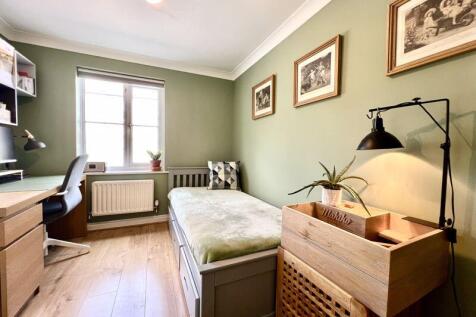 Office / Dining / Snug