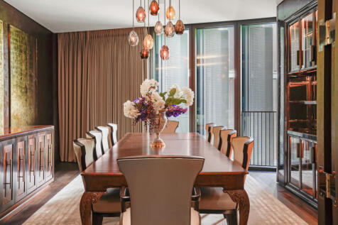 4 bed, 3 bath Apartment in London - Photo 10