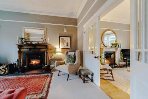 5 bed, 3 bath Detached in Birmingham - Photo 6