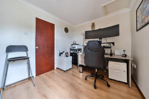 1315525-4-686bd94...