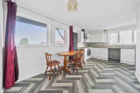 Kitchen Diner B