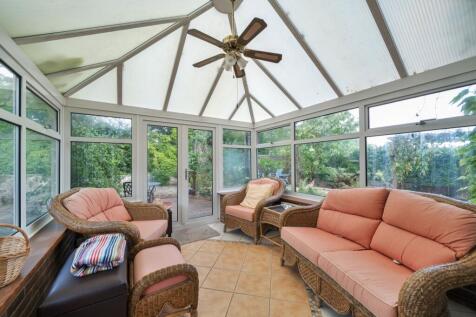 1300560-14-683d99020ea10