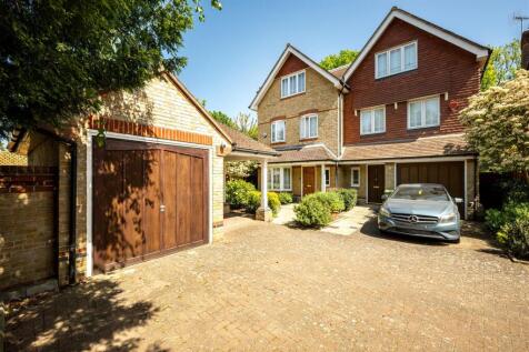 Exterior, Carport & Garage