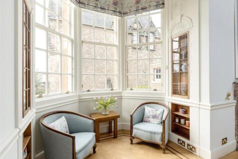 6 bed, 4 bath Detached in Edinburgh - Photo 6