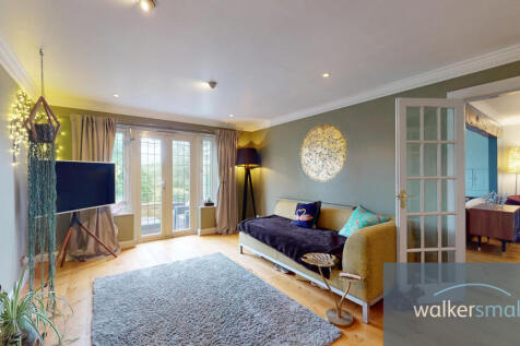 Foxes-Hollow-22a-Hall-Drive-06012025_160211