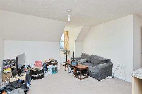 1-Bed at Caddow Road