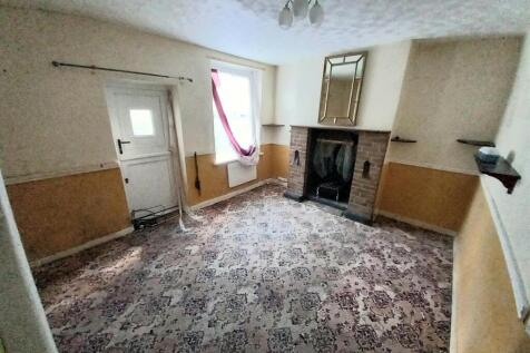 11 Brookfield S.Room.jpg