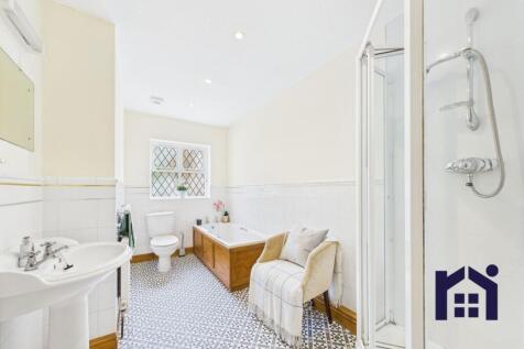 Ground floor bathroom