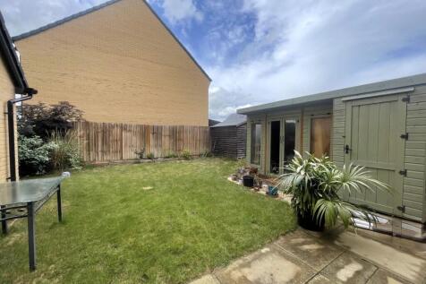 BACK GARDEN