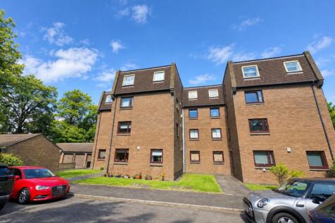 3 Bedroom Flat in ML3 8NH