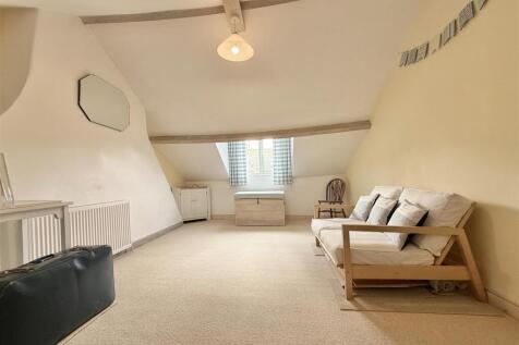 Top Bedroom.jpg