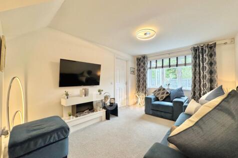 Annickbank Wynd, Irvine lounge